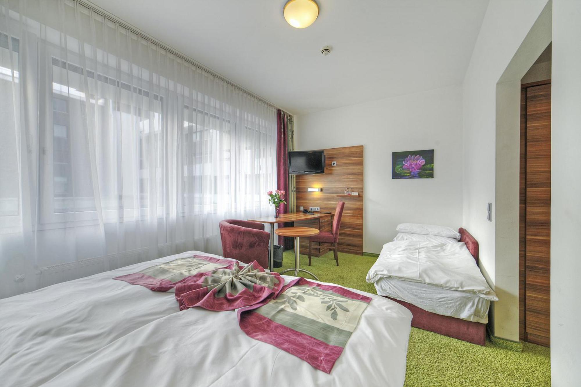 Hotel Da Vinci Gröbenzell Szoba fotó